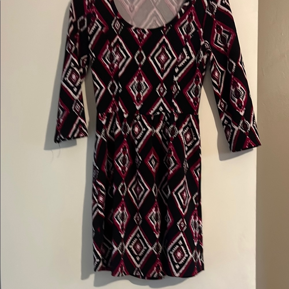 Geometric Patterned Dress - Black and Pink